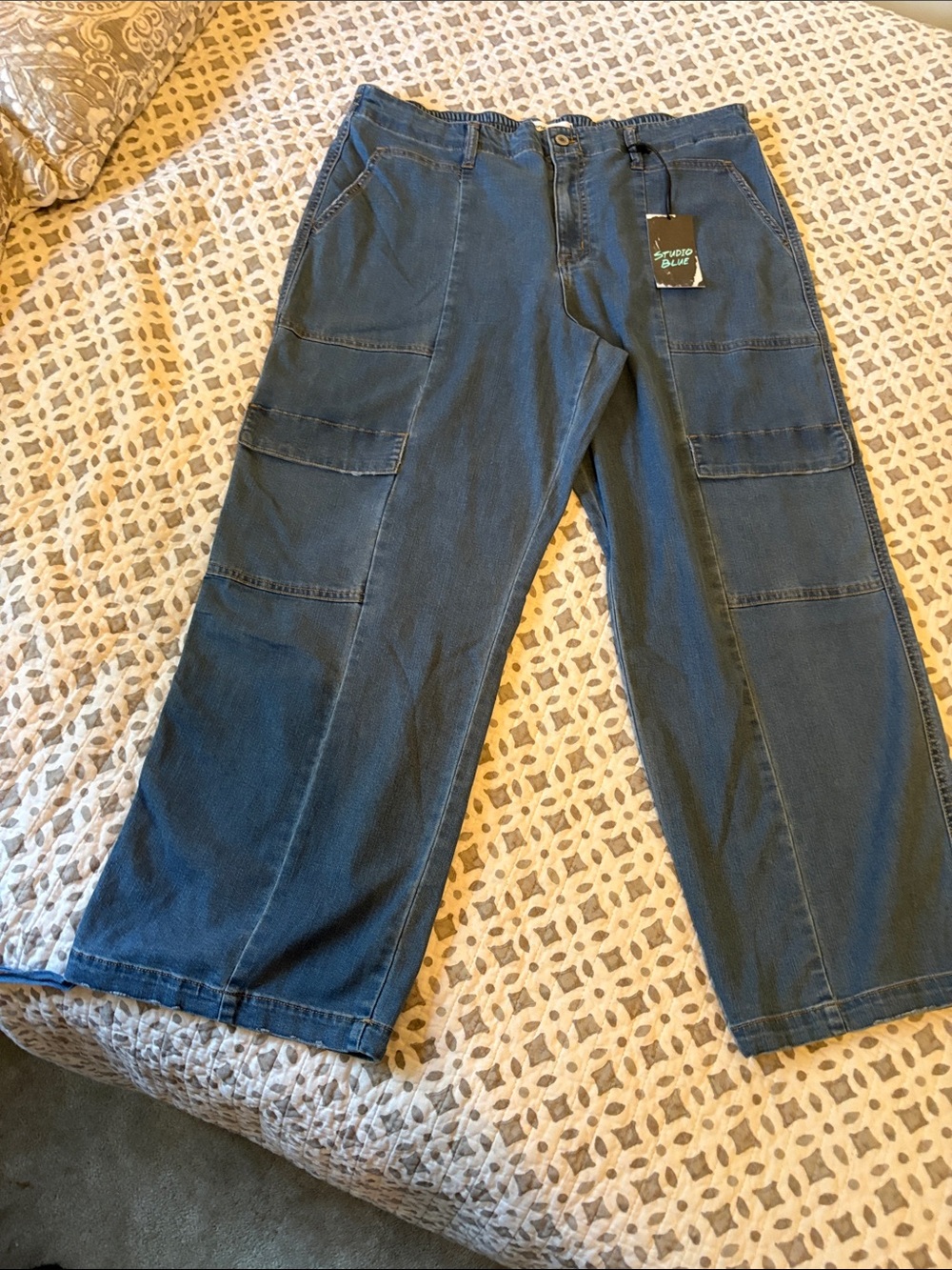 Studio Blues Women's Wide-Leg Cargo Jeans - Denim Blue
